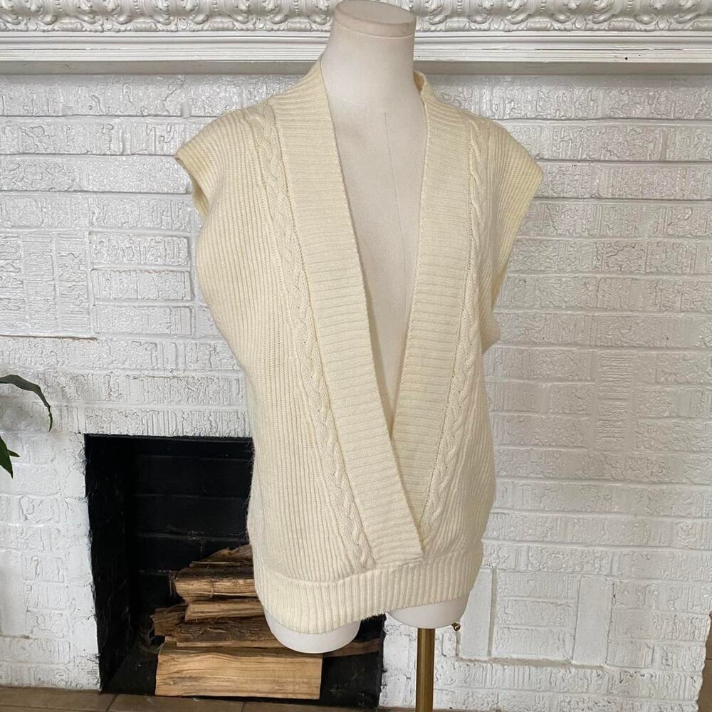 Vintage 80s cable knit vest sweater